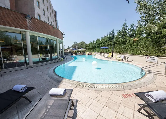 Novotel Est Szálloda 4*