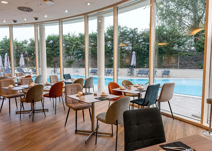 Novotel Est Otel 4*