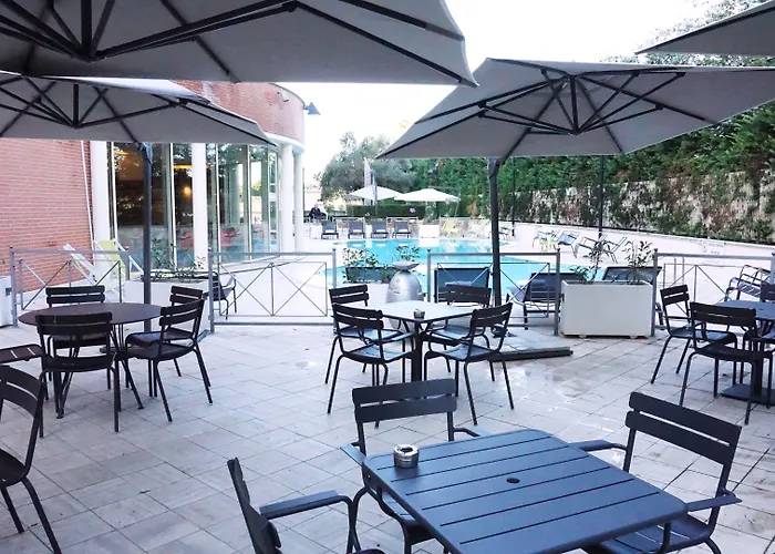 Novotel Est 4*