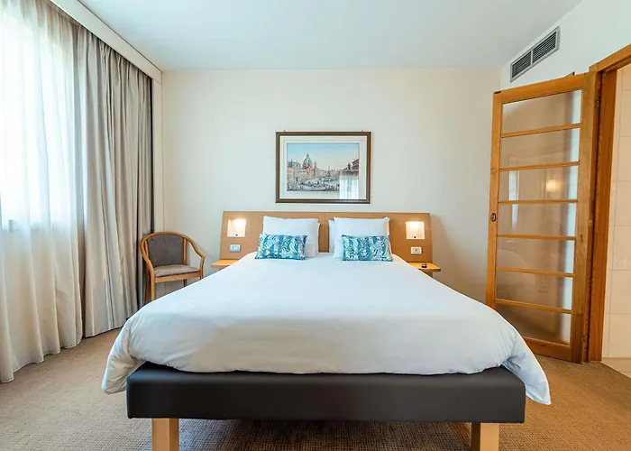 Novotel Est 4* Roma