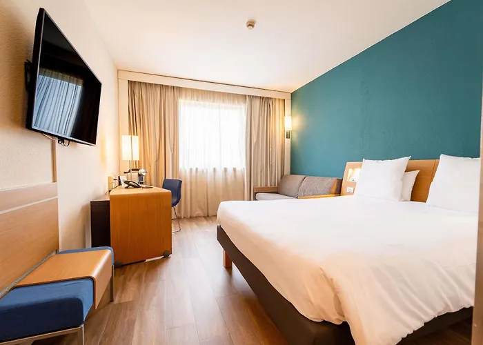 Otel Novotel Est 4*