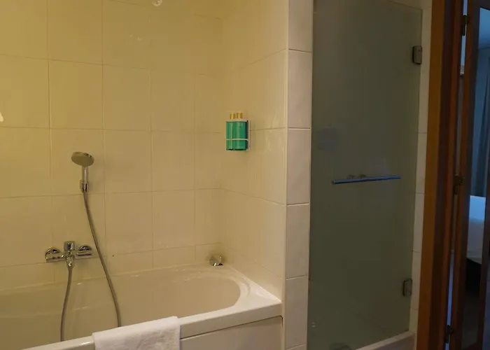 Novotel Est 4*