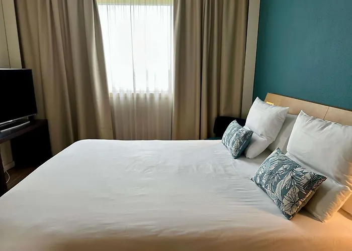 Novotel Est 4*
